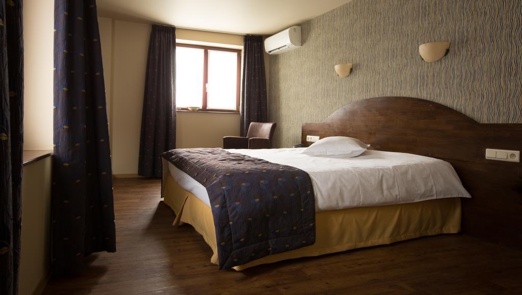Hotel Van Reeth'S Koffiebranderij Puurs Стая снимка