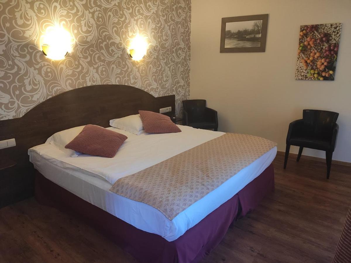 Hotel Van Reeth'S Koffiebranderij Puurs Екстериор снимка