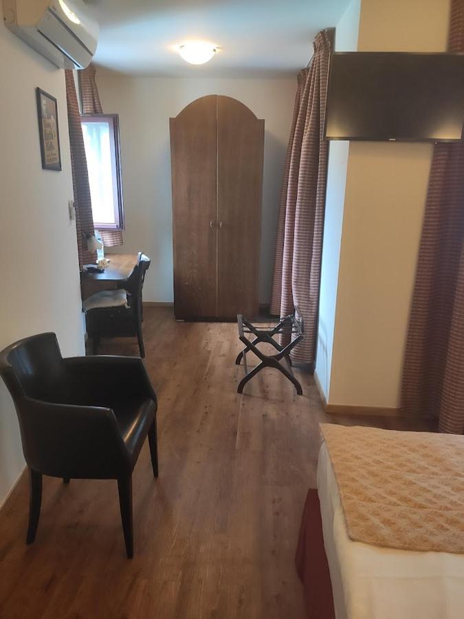 Hotel Van Reeth'S Koffiebranderij Puurs Екстериор снимка